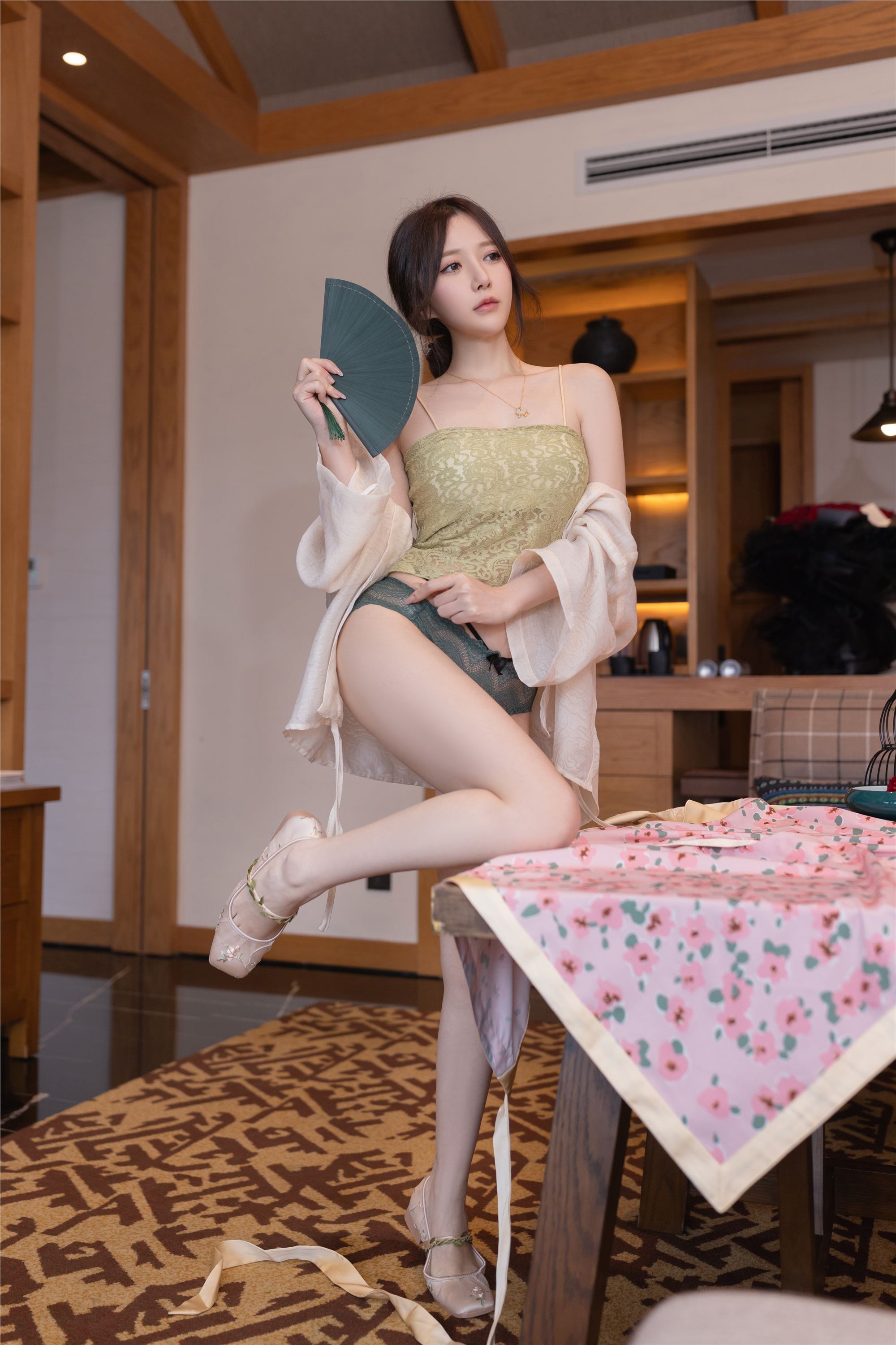 鱼子酱Fish – 内购私拍 NO.008 古风如画